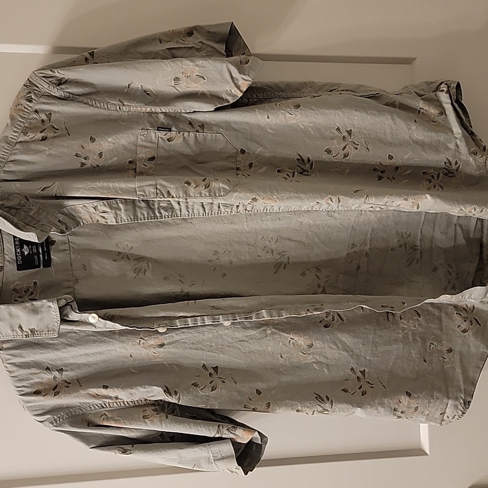 Dockers Gray Green Floral Button-Up Shirt